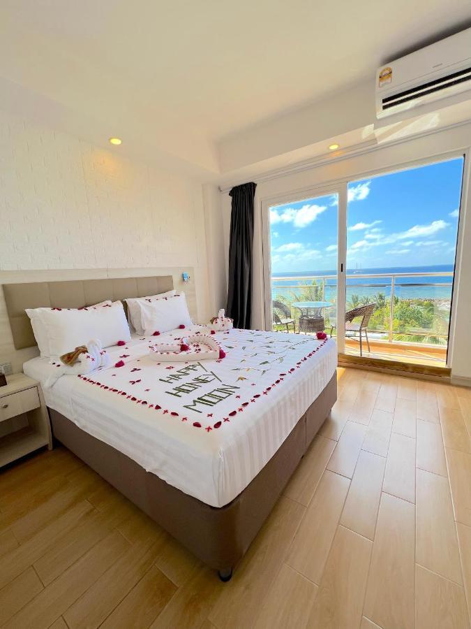 Icom Marina Sea View Hotel Maafushi Exterior photo